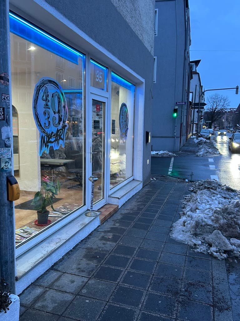 studio außen seite
